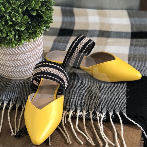 Last 1♥️Vegan Bright Yellow Pointed Mules - Picture 5 of 8